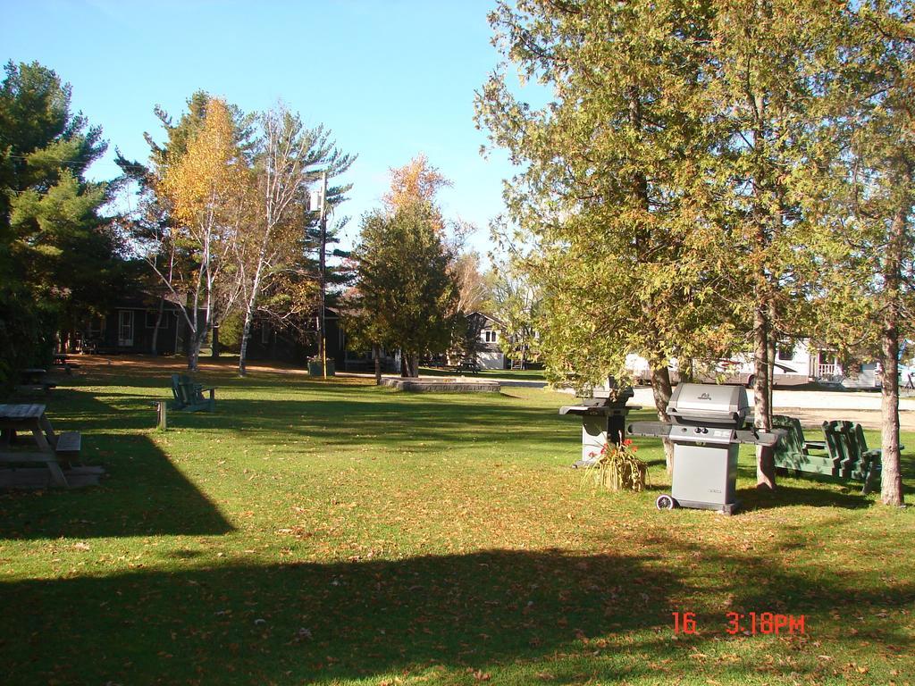 Sunnylea Resort Port Severn Exterior foto